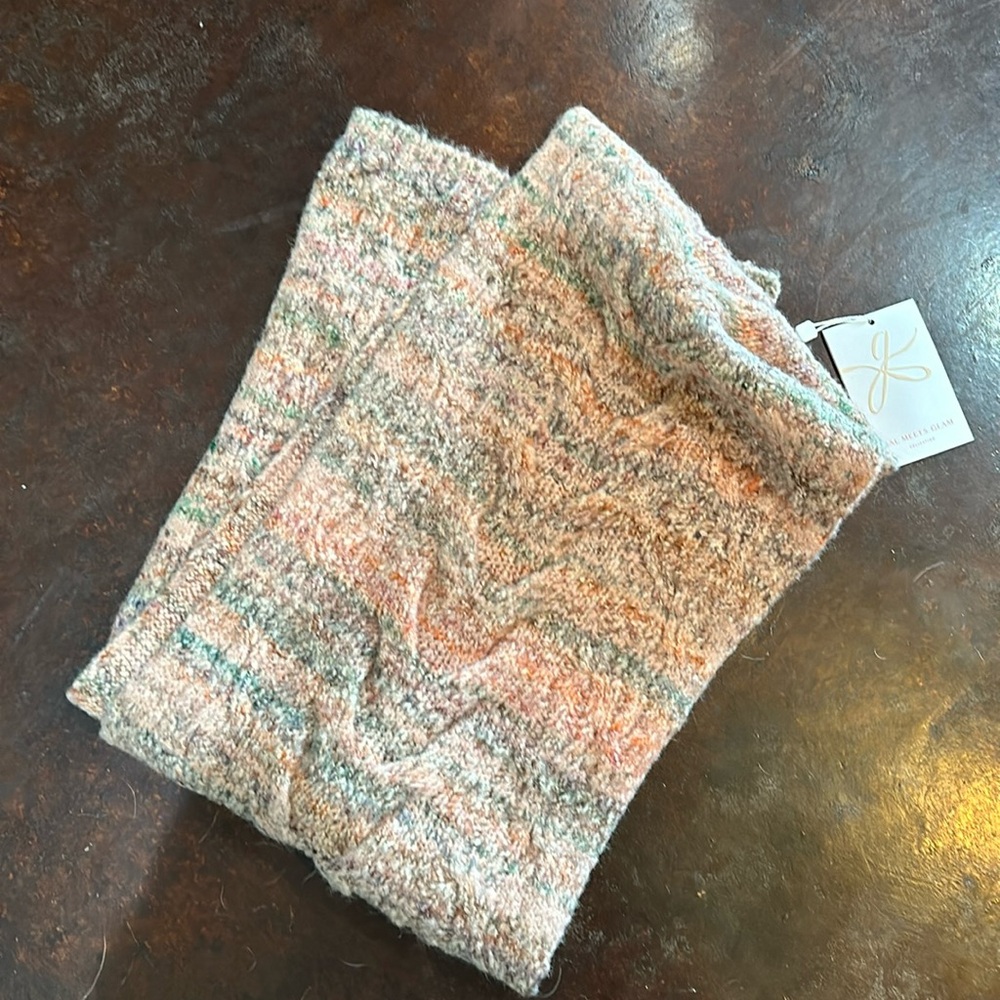 Gal Meets Glam scarf